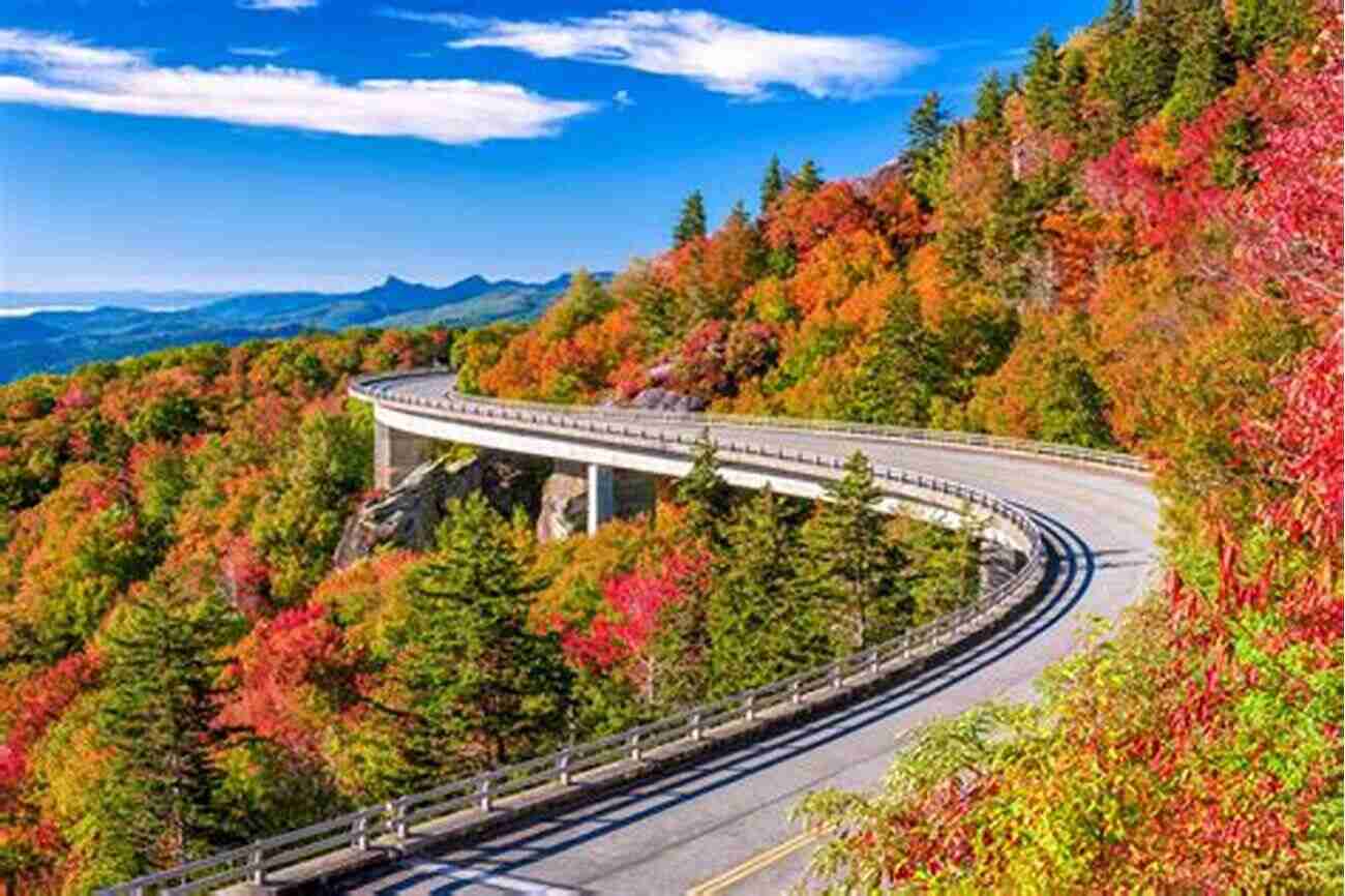 Fall Colors On The Blue Ridge Parkway Nature Guide To The Blue Ridge Parkway (Falcon Pocket Guides)