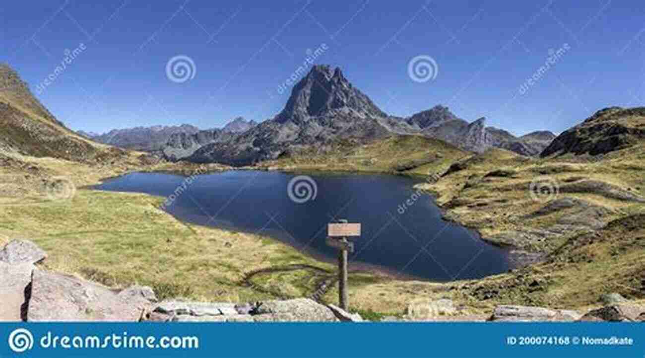 Majestic Pyrenees Mountains Overlooking The Valley Ossau Laruns Village French Holiday In The Valley D Ossau :: Gateway To The Pyrenees Mountains On The Border Of France And Spain (I Illustrated Diaries Of ULlewelyn Pritchard MA 8)