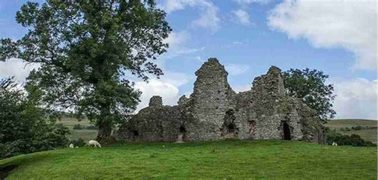 Pendragon Castle A Place Of Legends The Pendragon S Champions (The Last Pendragon Saga 5)