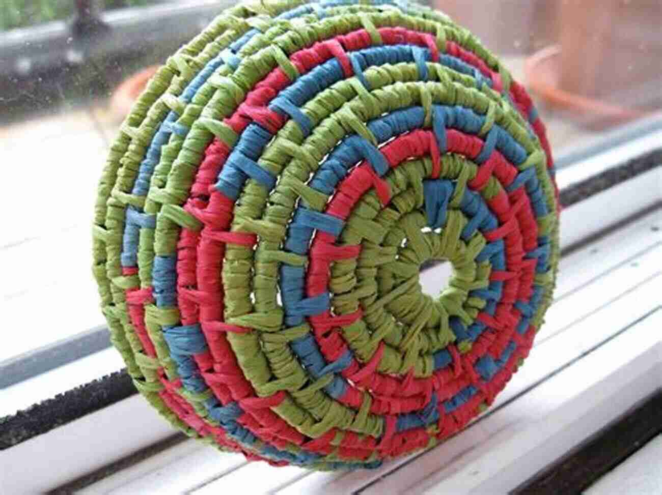 Step By Step Images Of An Example Paper Coiling Basket Best Basket Weaving Ideals: Tutorials For Weaving A Basket With Paper